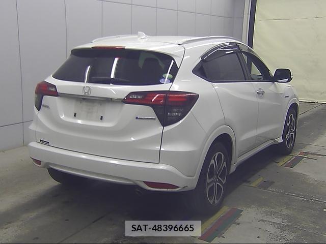 Honda VEZEL 2018-03 1076982-1