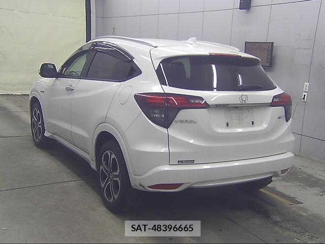 Honda VEZEL 2018-03 1076982-4