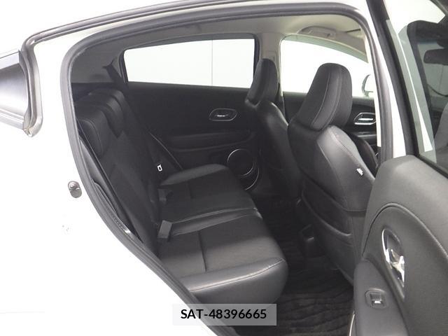 Honda VEZEL 2018-03 1076982-6