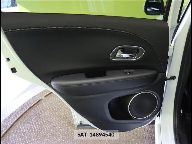 Honda VEZEL 2020-03 2488370-26