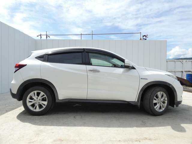 Honda VEZEL 2014-08 3686782-17