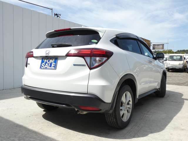 Honda VEZEL 2014-08 3686782-7