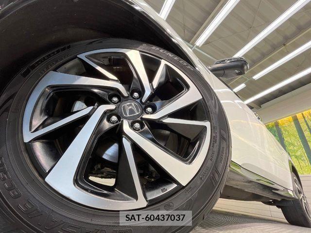 Honda VEZEL 2017-04 3910941-12
