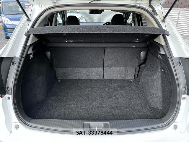 Honda VEZEL 2018-01 4111952-20