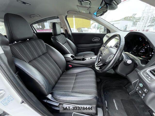 Honda VEZEL 2018-01 4111952-3