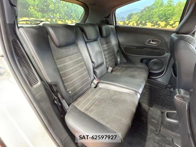 Honda VEZEL 2016-04 4395652-8