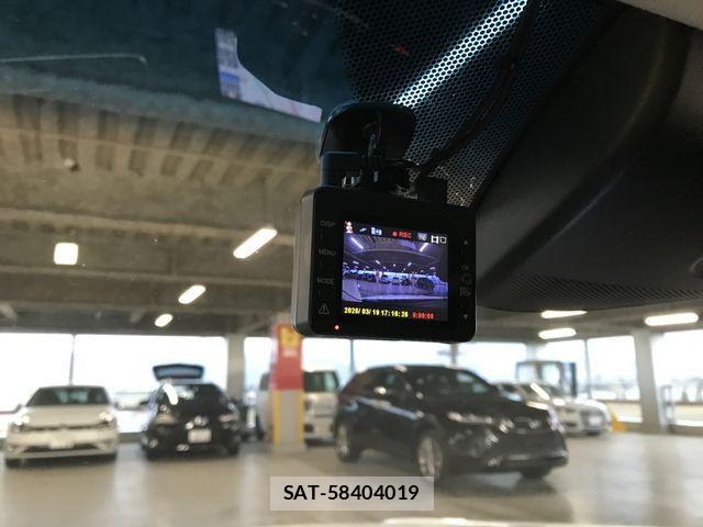 Honda VEZEL 2019-03 5881988-26