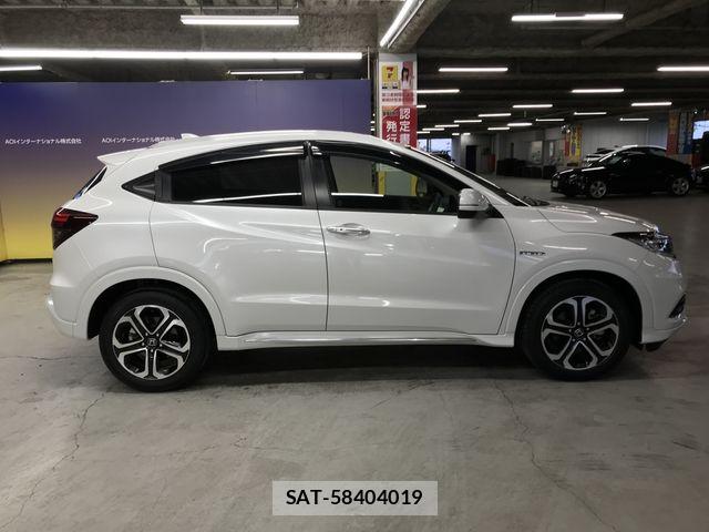 Honda VEZEL 2019-03 5881988-6