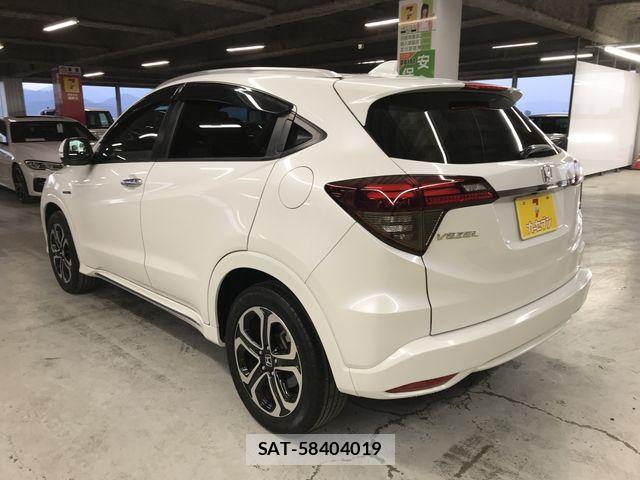 Honda VEZEL 2019-03 5881988-7