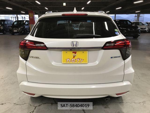 Honda VEZEL 2019-03 5881988-8