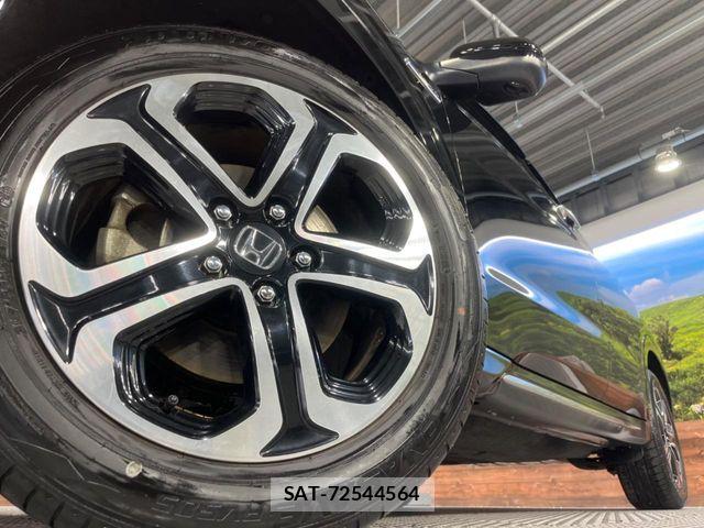 Honda VEZEL 2017-03 6022227-12