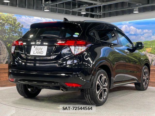 Honda VEZEL 2017-03 6022227-16