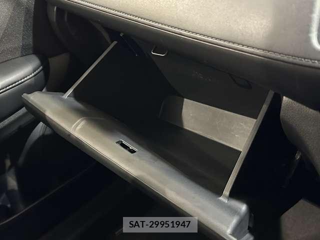 Honda VEZEL 2015-03 6266256-26