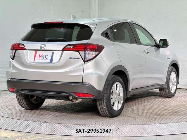 Honda VEZEL 2015-03 6266256-4