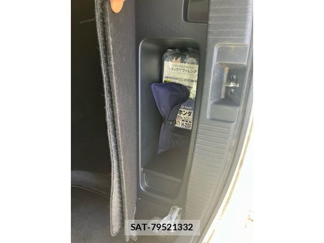 Honda VEZEL 2015-06 6547232-25