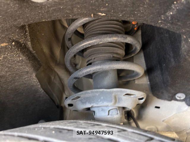 Honda VEZEL 2016-07 6678621-19