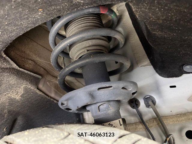 Honda VEZEL 2015-10 6678631-19