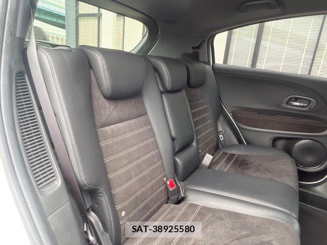 Honda VEZEL 2017-07 6717652-9