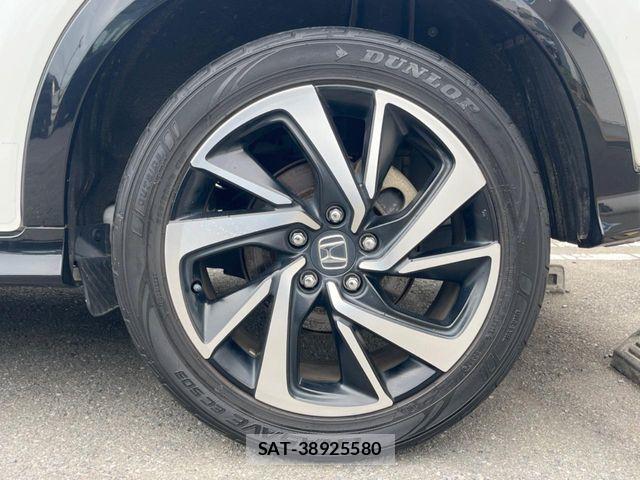 Honda VEZEL 2017-07 6717652-13