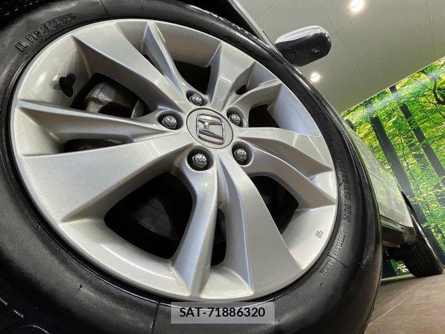 Honda VEZEL 2015-08 6717662-13