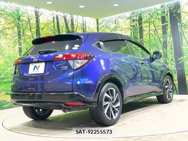 Honda VEZEL 2017-03 6717660-16