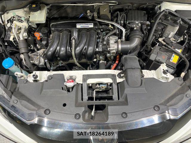 Honda VEZEL 2016-04 6753767-17