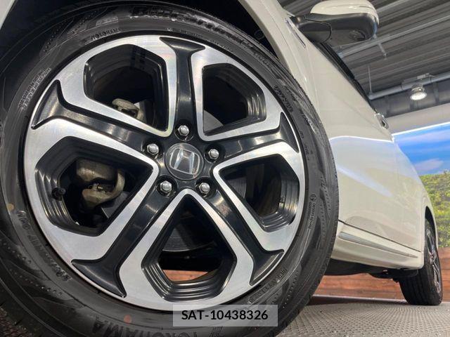 Honda VEZEL 2016-08 6753758-11