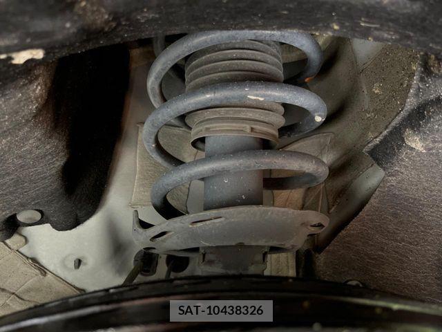 Honda VEZEL 2016-08 6753758-18