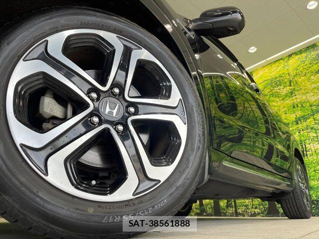 Honda VEZEL 2018-07 6817822-12