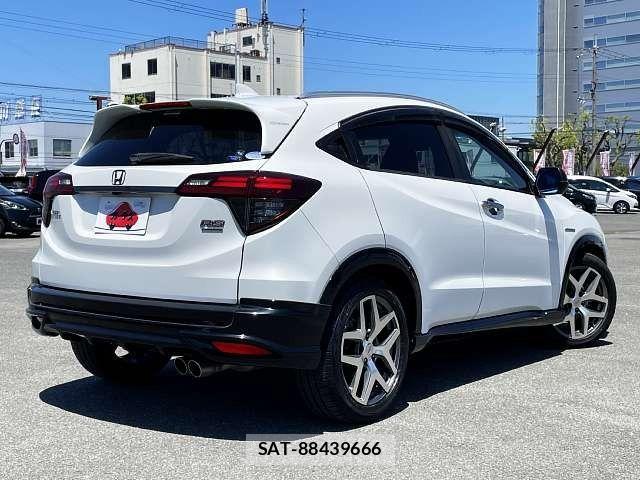 Honda VEZEL 2019-01 6817813-2