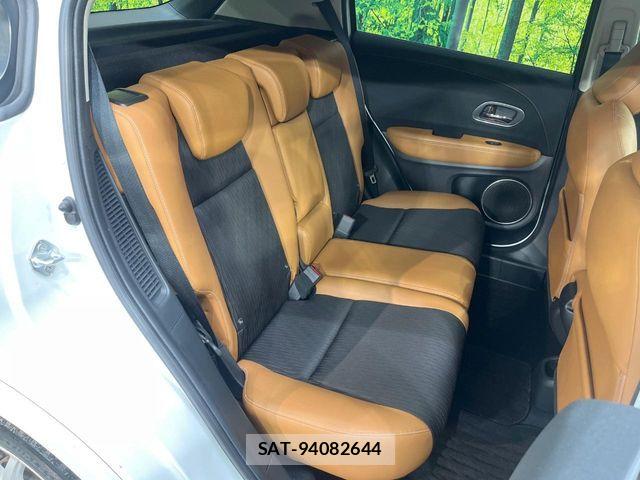 Honda VEZEL 2018-03 6817823-8