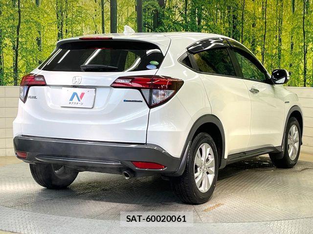 Honda VEZEL 2016-11 6817824-16