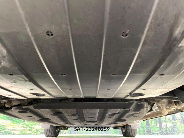 Honda VEZEL 2014-07 6817825-18