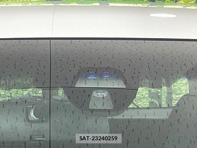 Honda VEZEL 2014-07 6817825-2