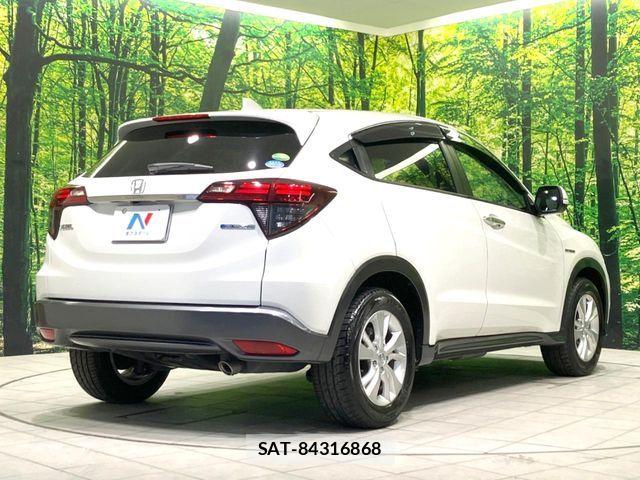 Honda VEZEL 2018-04 6914920-16