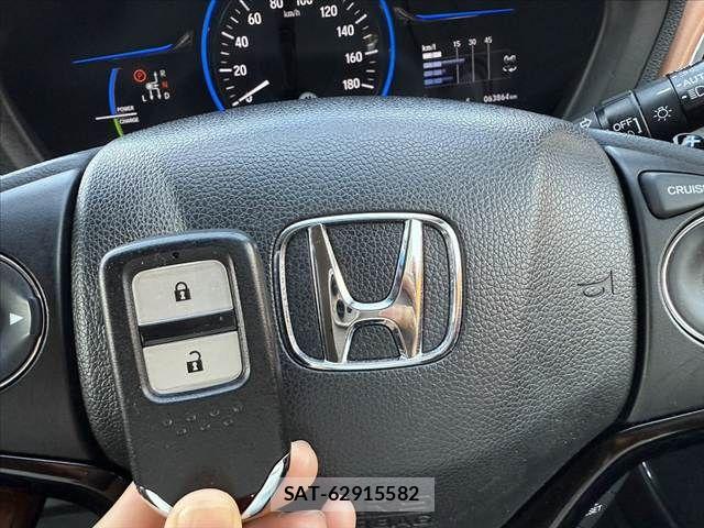 Honda VEZEL 2014-06 6914939-3