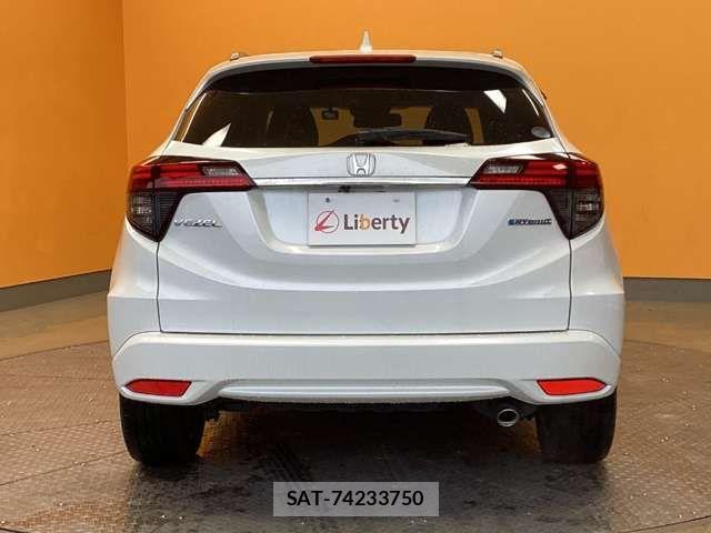 Honda VEZEL 2019-04 6914907-11