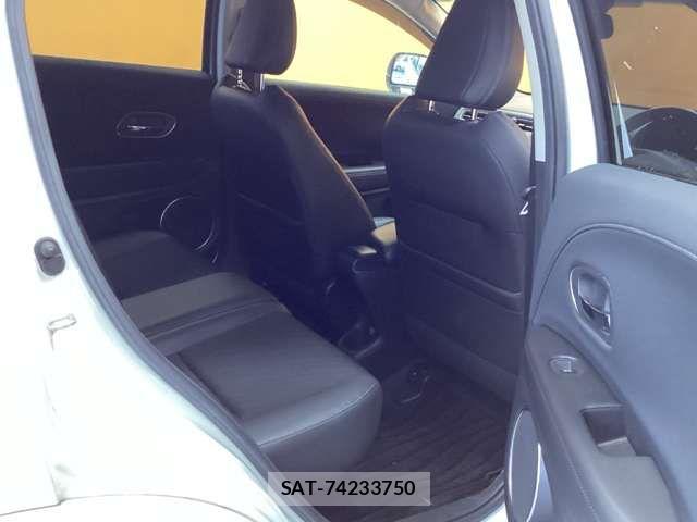 Honda VEZEL 2019-04 6914907-16