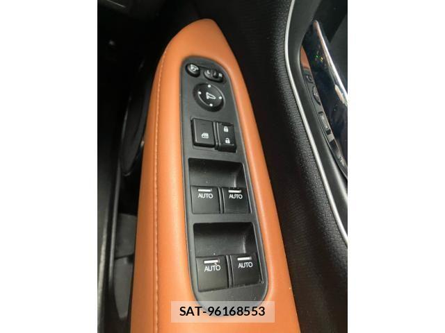 Honda VEZEL 2017-03 6914930-16