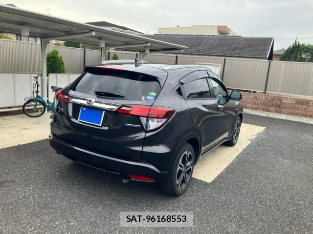 Honda VEZEL 2017-03 6914930-3