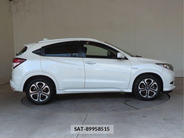 Honda VEZEL 2016-03 7021840-17