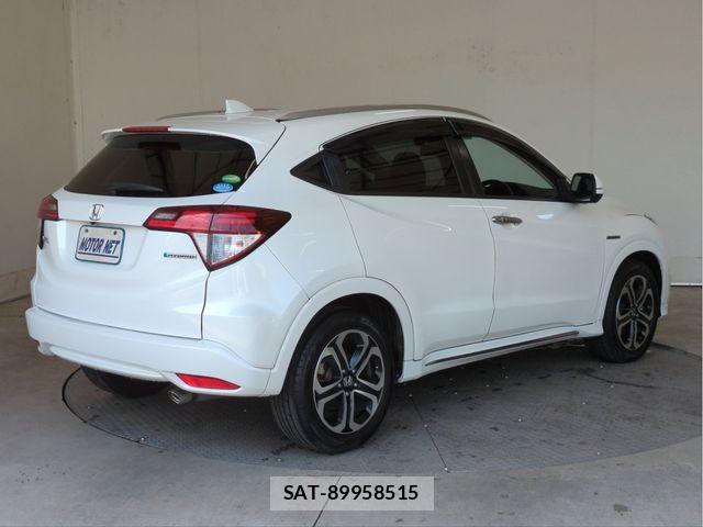 Honda VEZEL 2016-03 7021840-1