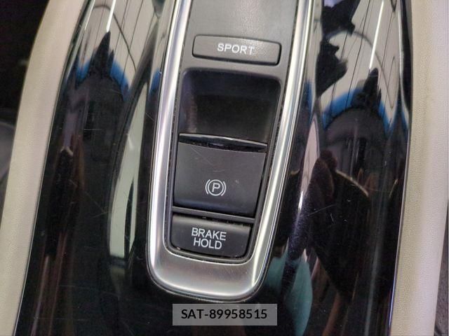 Honda VEZEL 2016-03 7021840-29
