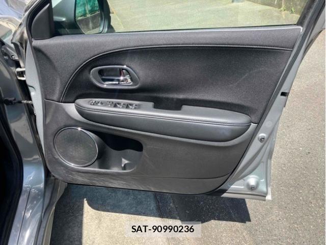 Honda VEZEL 2015-01 7021837-11