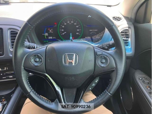 Honda VEZEL 2015-01 7021837-13