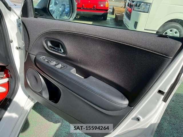 Honda VEZEL 2017-06 7061217-18
