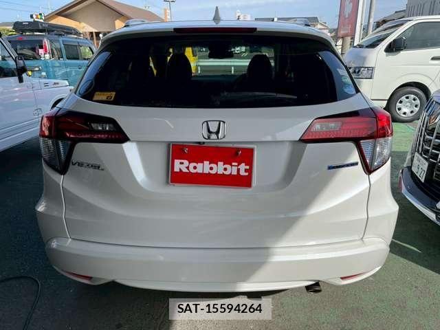 Honda VEZEL 2017-06 7061217-5