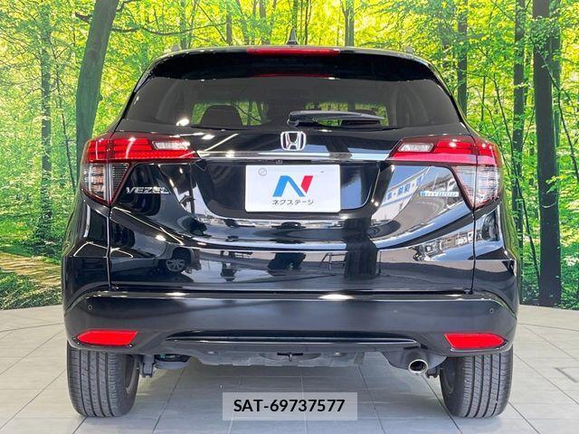 Honda VEZEL 2018-03 7061204-14