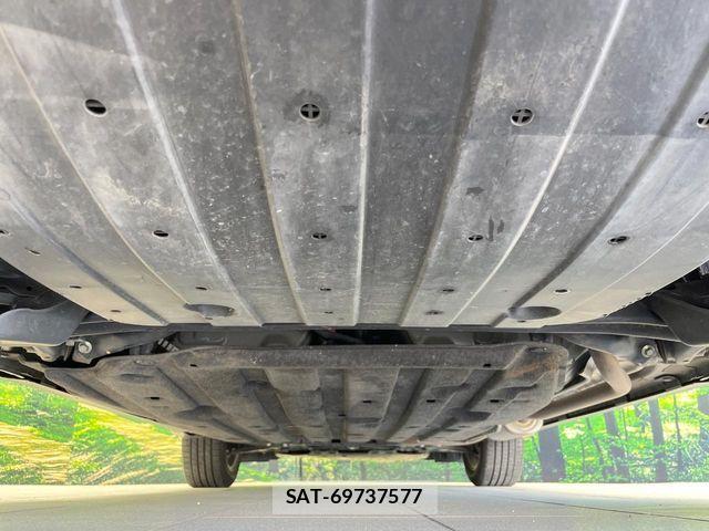 Honda VEZEL 2018-03 7061204-18