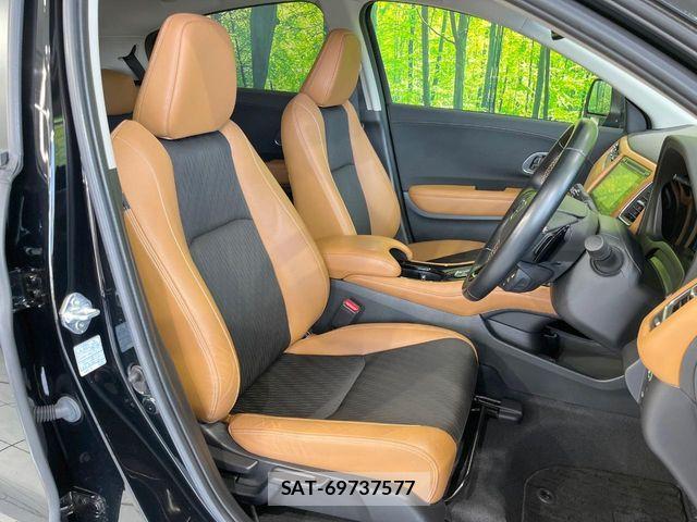 Honda VEZEL 2018-03 7061204-8